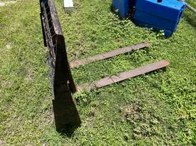 Pallet Forks - picture0' - Click to enlarge