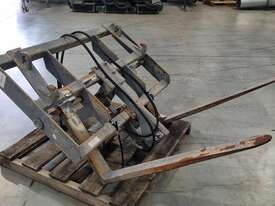 Challenge Implements Front End Loader - picture0' - Click to enlarge