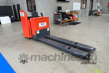 Raymond 8900 Twin Pallet Mover 2.7T - Delivery Australia Wide!