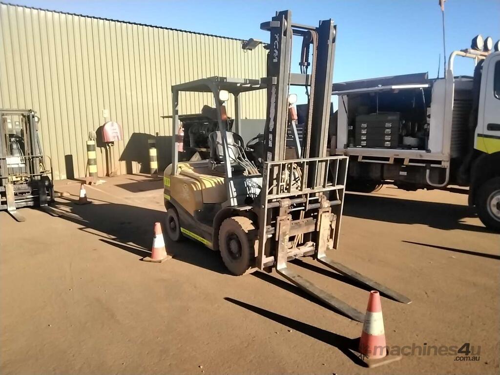 Used 2008 tcm LIFT EQUIPT 2 5T TCM DIESEL FORKLIFT EOFY DEAL