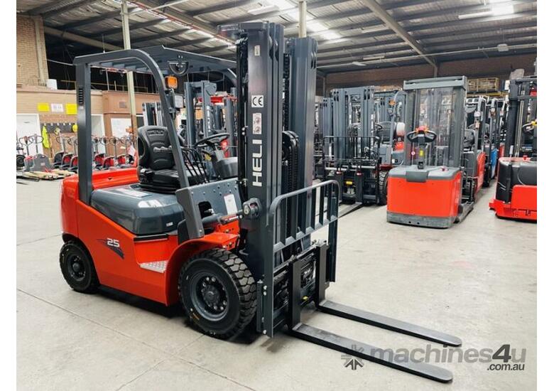 caption Heli Diesel K2 1.8 - 3.8 Ton Forklift