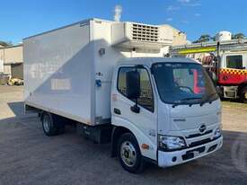 Hino 300 Series 616 - picture0' - Click to enlarge