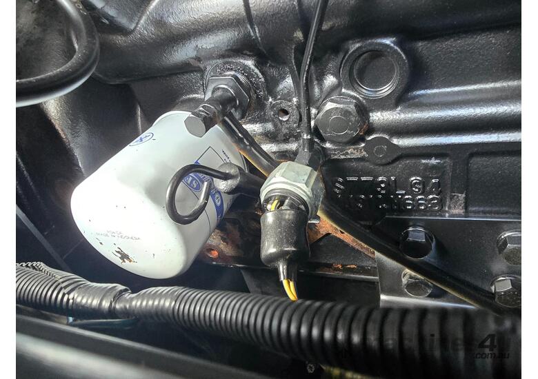 100 CFM AIRMAN AFTERCOOLED SILENCED SCREW COMPRESSOR PERFECT CONDITION 