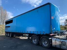 2002 Freighter Maxitrans ST-3 44ft Tri Axle Curtainsider - picture0' - Click to enlarge