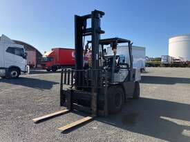 2003 Crown Forklift - picture1' - Click to enlarge