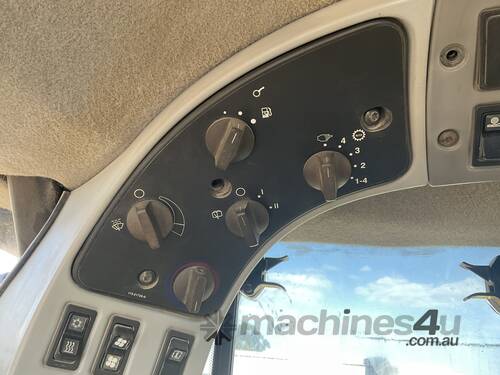 caption 2006 Caterpillar 972G Series II