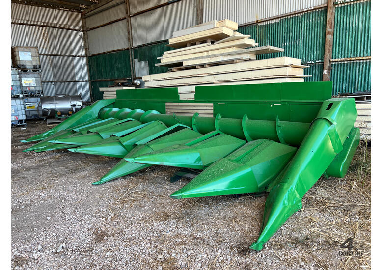 John Deere 854A Header Front Harvester/Header