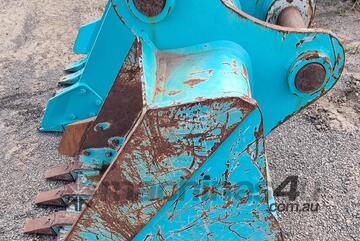 900mm GP Bucket - suits 13-15t Excavator (3)