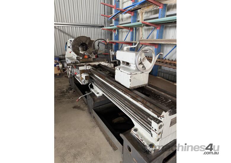 caption Centres metal lathe