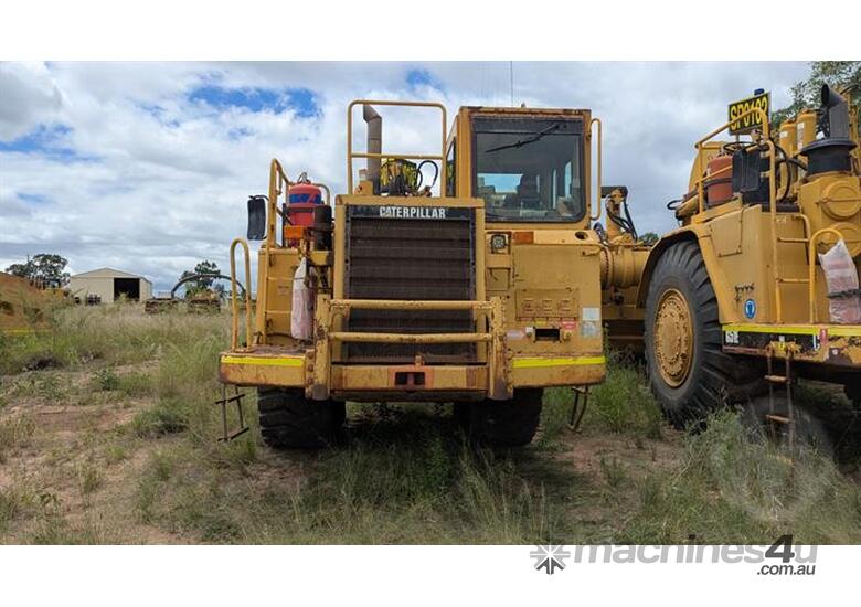 caption Caterpillar 621F