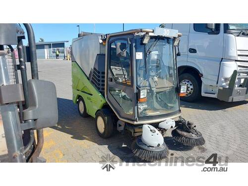 caption Green Machine 636hs