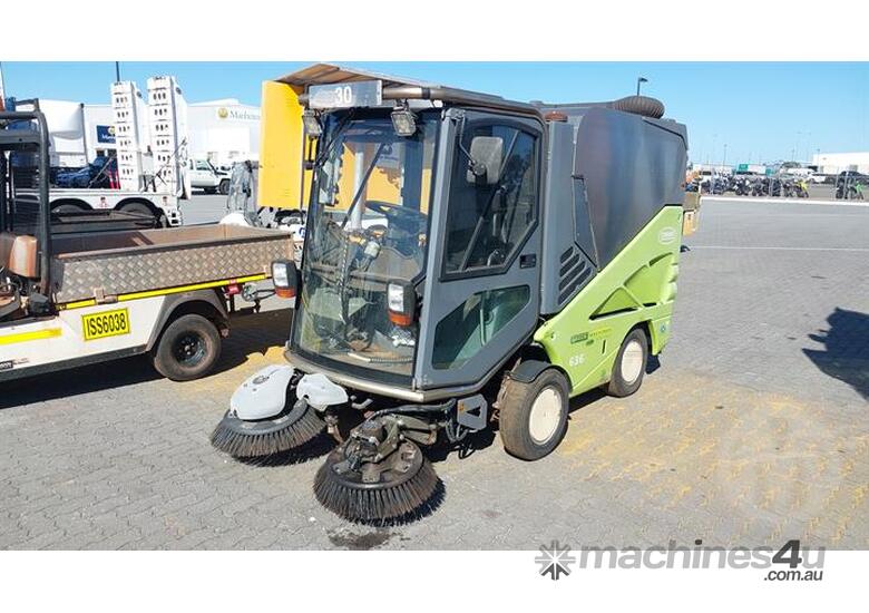 caption Green Machine 636hs