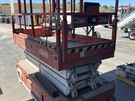 Snorkel Scissor Lift - Batteries Required - picture0' - Click to enlarge