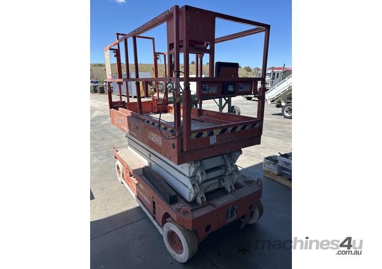 caption Snorkel Scissor Lift - Batteries Required