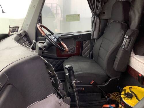 caption 2015 Freightliner Coronado 114 6x4 Sleeper Cab Prime Mover