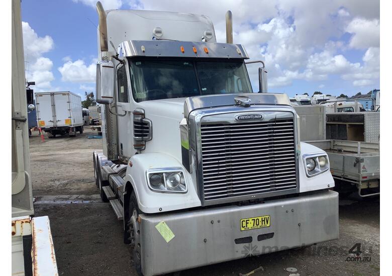 caption 2015 Freightliner Coronado 114 6x4 Sleeper Cab Prime Mover