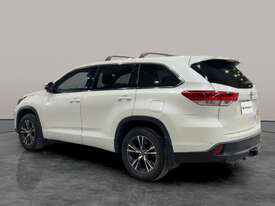 2019 Toyota Kluger GX (4x2) Petrol Wagon (Ex-Council) (MY18) - picture2' - Click to enlarge