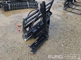 Unused Captok Side Shift Forks to suit Mini Skidsteer Loader  - picture1' - Click to enlarge