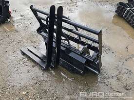 Unused Captok Side Shift Forks to suit Mini Skidsteer Loader  - picture2' - Click to enlarge
