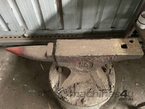 caption BK Stone Anvil