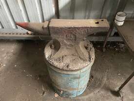 BK Stone Anvil - picture0' - Click to enlarge