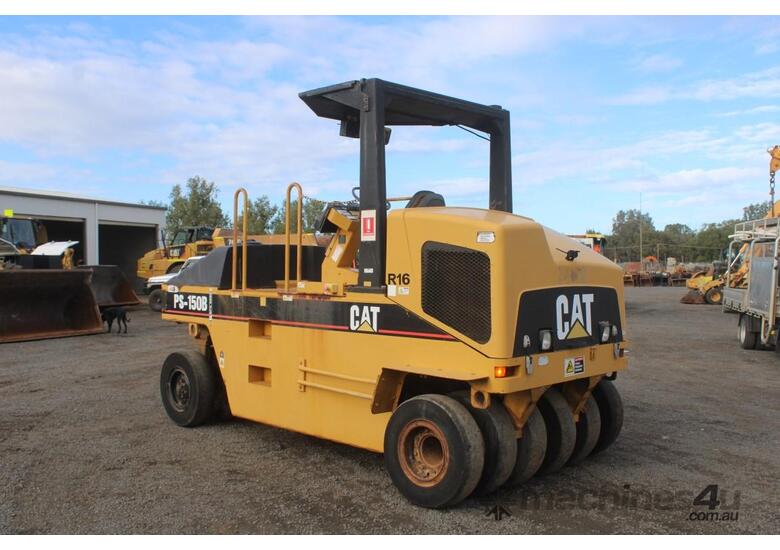 caption 2002 Caterpillar PS150B