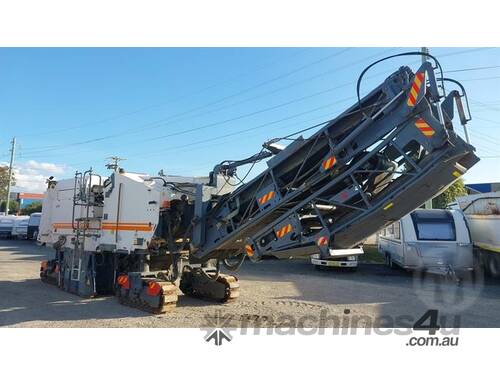 caption Wirtgen W2000