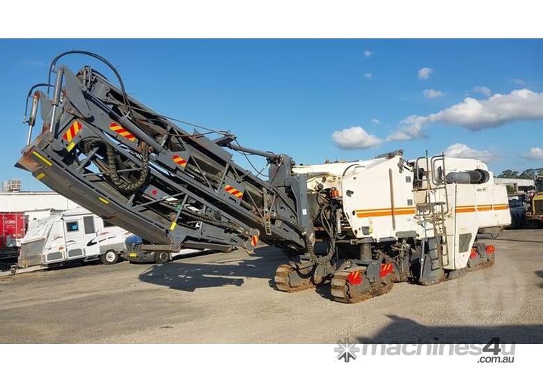 caption Wirtgen W2000