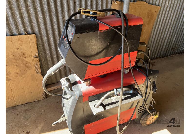 caption BOC Mig Welder