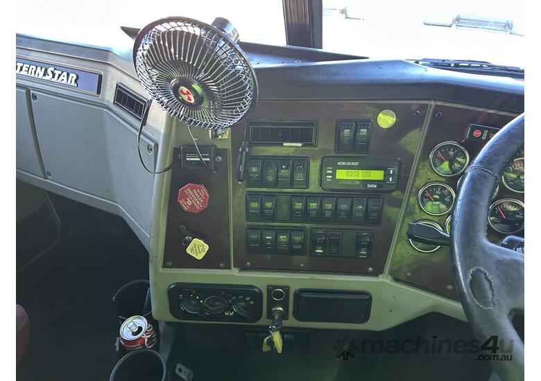 caption 2016 Western Star 4864FX Constellation (6x4) Prime Mover