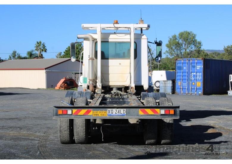 2002 MACK VALUE LINER