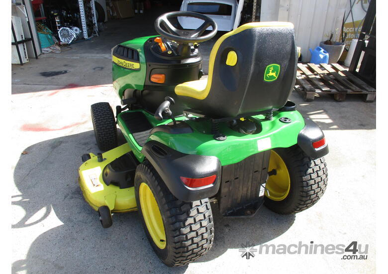 JOHN DEERE E180 RIDE ON MOWER LAWN TRACTOR