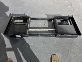 Skid Steer To Euro Hitch - picture0' - Click to enlarge