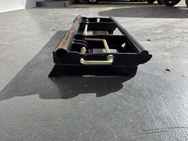 Skid Steer To Euro Hitch - picture0' - Click to enlarge