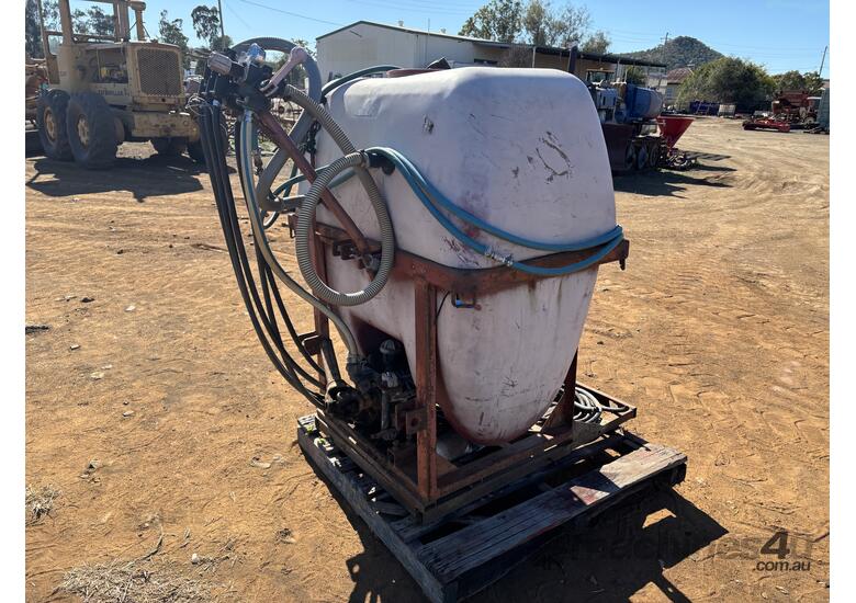 caption 600L Silvan Boom Spray Tank