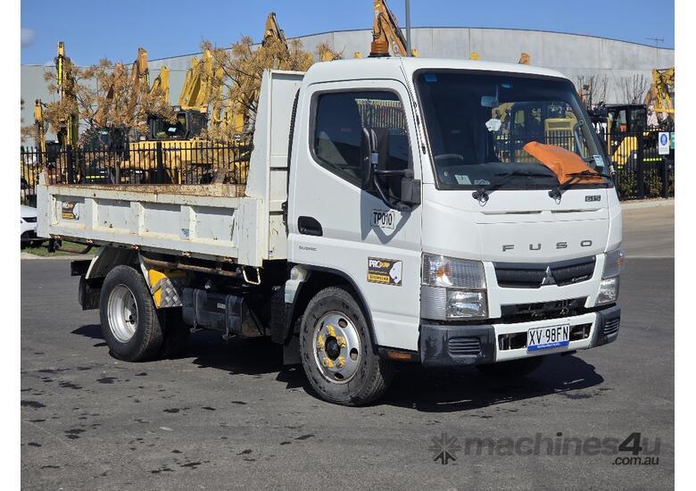 2019 FUSO CANTER 515 SWB TIPPER (TP010) WITH 6000KG GVM, AUTO, 35000 KLMS, CIVIL SPEC 