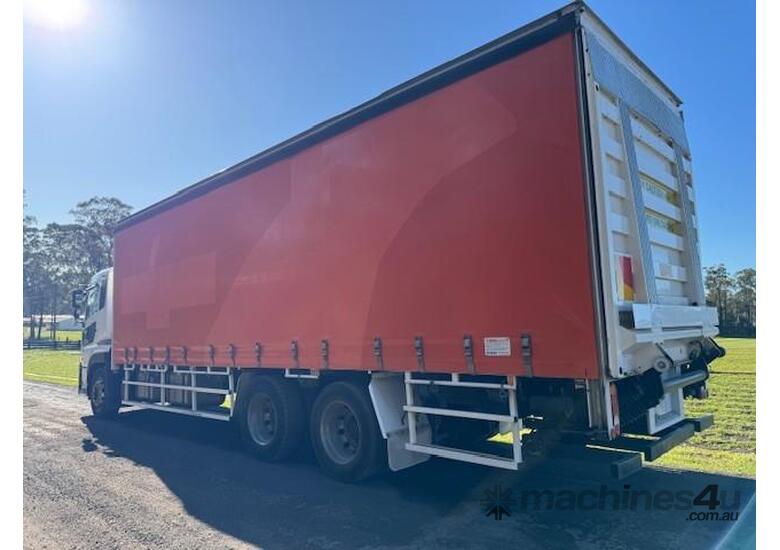 2019 UD Quon, approx. 200k kms, auto, 400hp, 14 pallet tautliner with tailgate lift