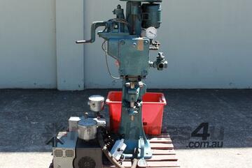 John Heine Vacuum Can Seamer