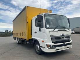 2020 Hino FD Curtainsider - picture2' - Click to enlarge