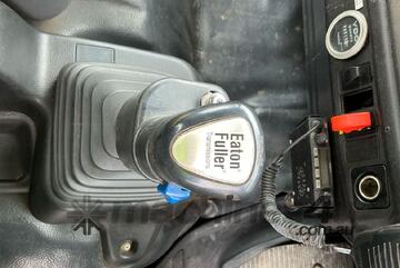 2010 Hino FM1J Cab Chassis Day Cab