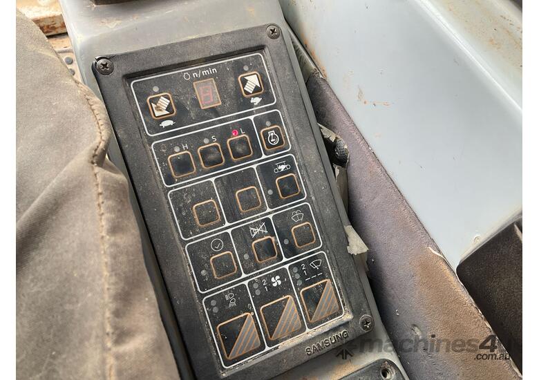 1997 Samsung SE210LC-2 Excavator (Steel Tracked)