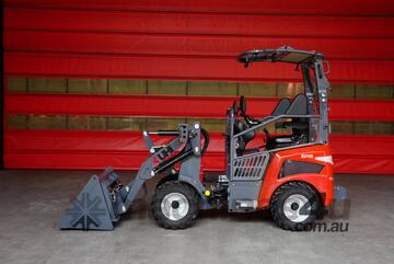 UHI EU150 4WD Electric Mini Loader 850?kg Load Capacity, 12?kW Motor, 4?in?1 Bucket & Fork
