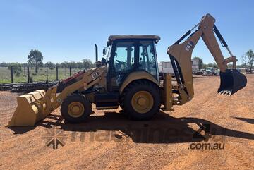 Caterpillar 2022   424 Backhoe