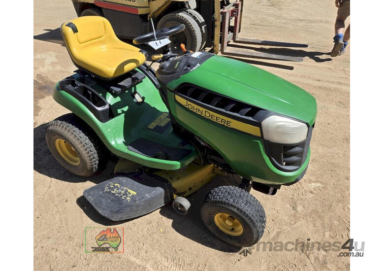 (10322) John Deere S100 Ride-on Mower (Euroa, VIC)