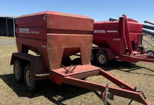 Bromar 25 bag feeder