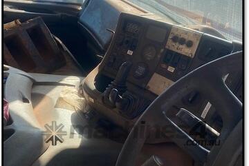 Scania 2002   114 Hook Lift