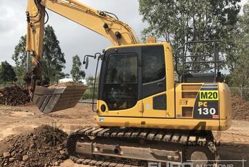 Komatsu 2013   PC130-8
