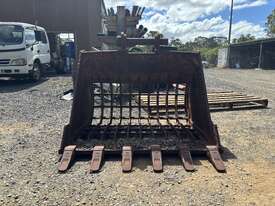 1400mm Excavator Skeleton Bucket - picture0' - Click to enlarge