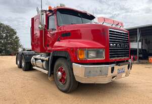 MACK CH FLEETLINER 6X4 PRIME-MOVER.