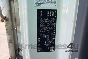 2017 Hino 300 816 Table Top (Day Cab)